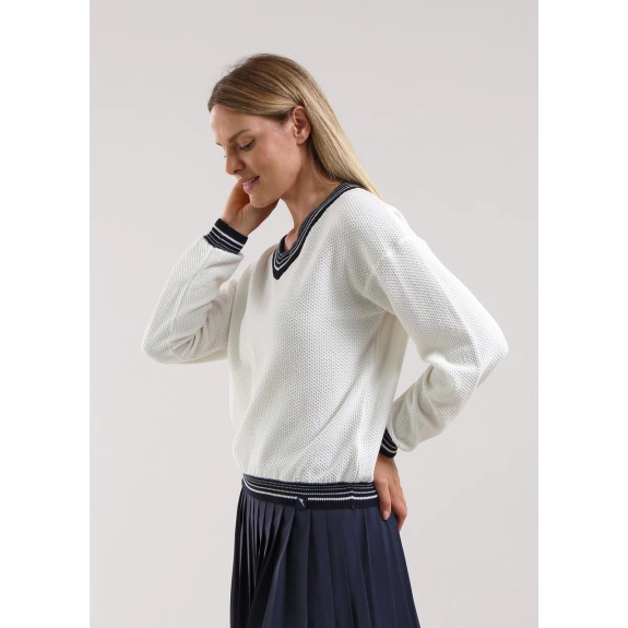 Pull Nubile White Femme