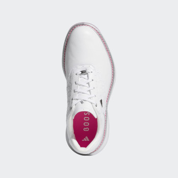 MC70 Spikeless White Femme 2